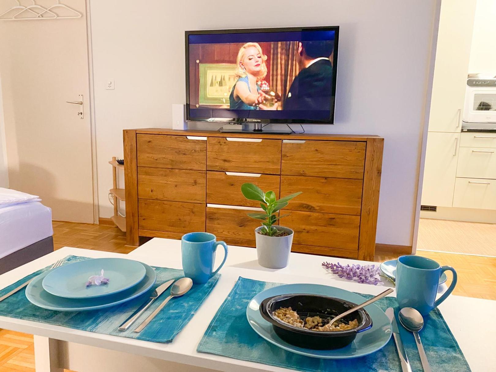 Special Blue Tiger Apartment Basel, Messe Kleinbasel 10-Star Eksteriør bilde